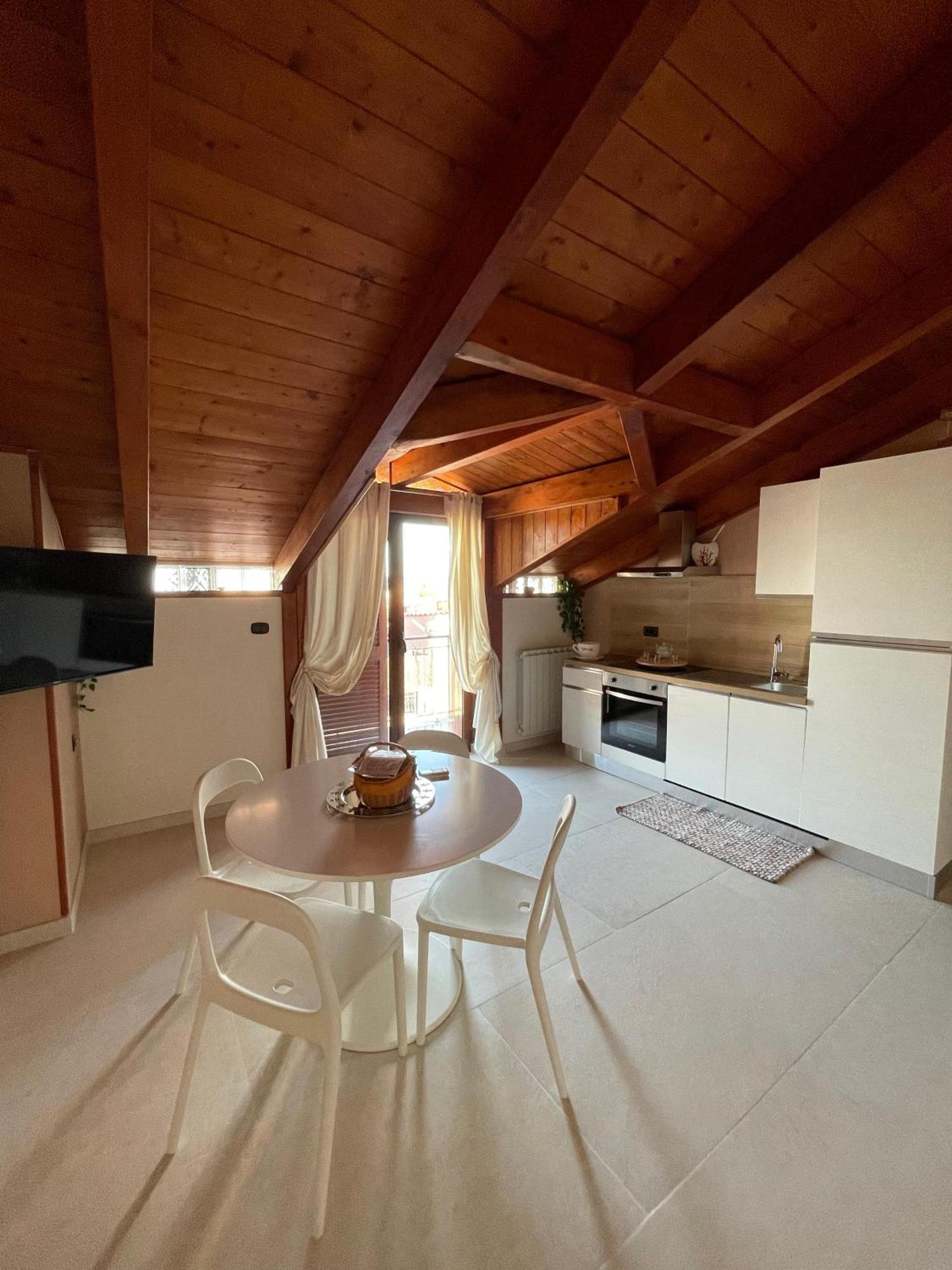 Vesux Apartment *